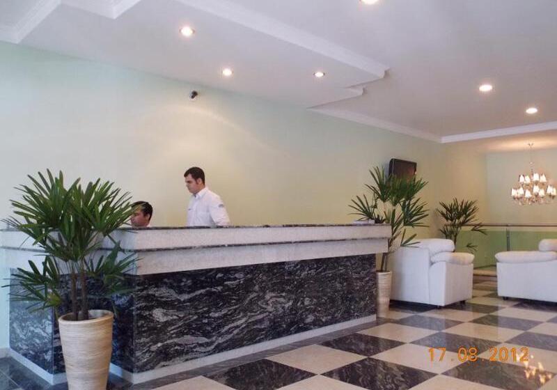 هتل Residencial Pantanal Santa Cruz