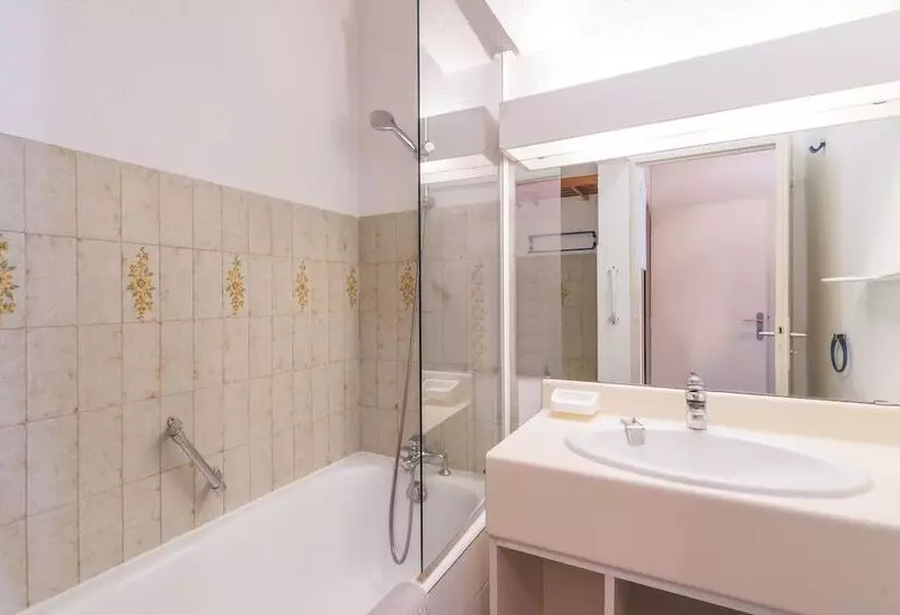 호텔 Résidence Pierre & Vacances Hyeres Le Port