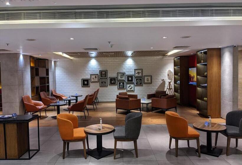 هتل The Peninsula Chittagong Limited