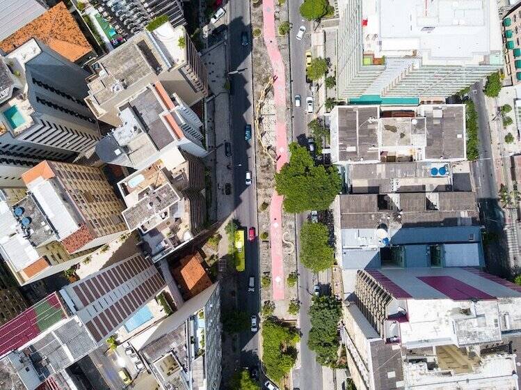 Отель Tower Icarai