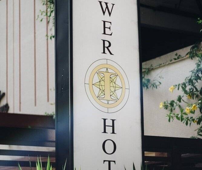 Отель Tower Icarai