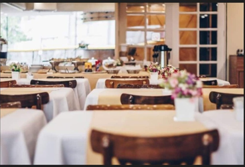 Отель Tower Icarai