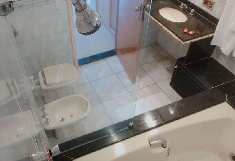 Отель Tower Icarai