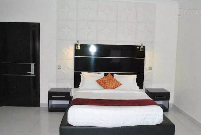 هتل Villa Picasso