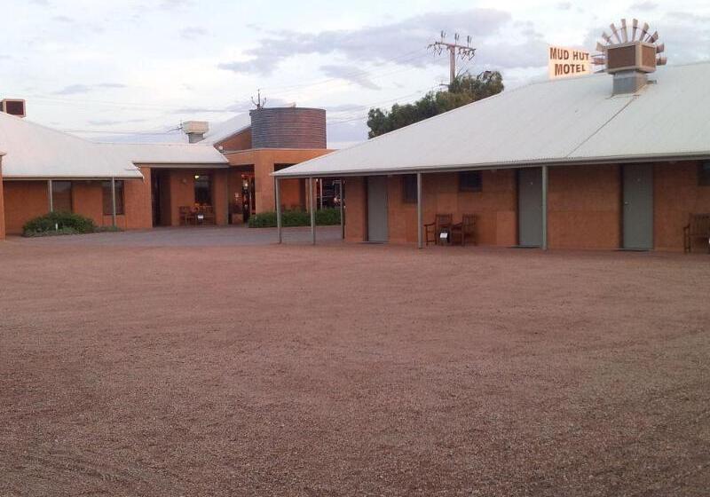 Mud Hut Motel