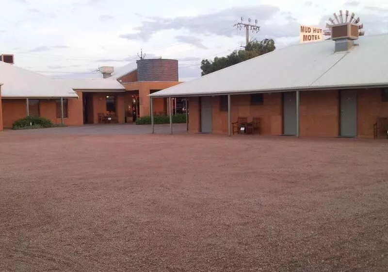 Mud Hut Motel
