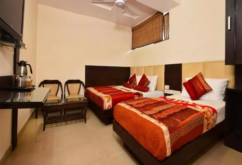 Shri Vinayak At New Delhi Railway Station By Rcg Hotels