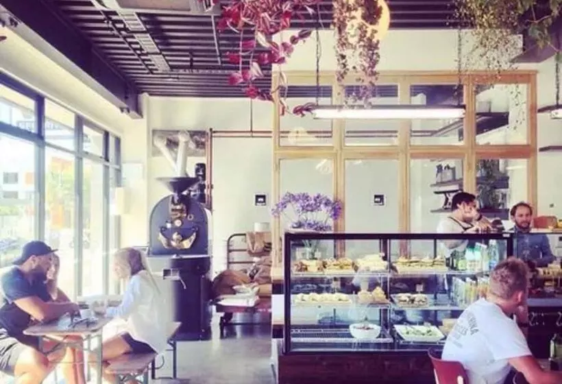 Southwark Hotel & Apartments