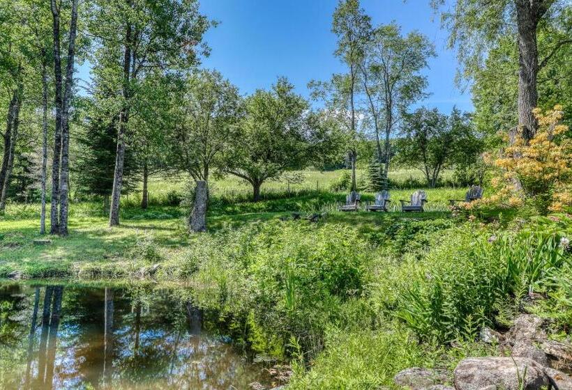 Hotelli Vt Guest Cottage