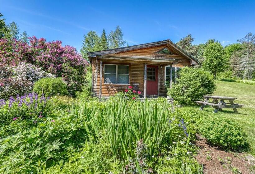 Hotelli Vt Guest Cottage