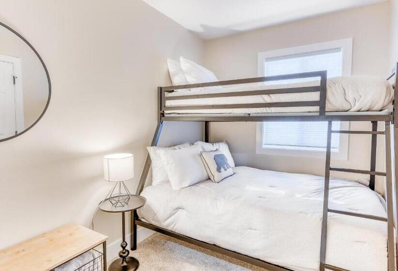 هتل Heavenly Hideaway