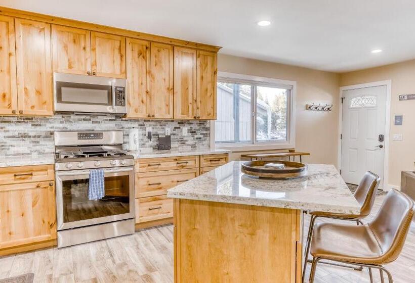 هتل Heavenly Hideaway