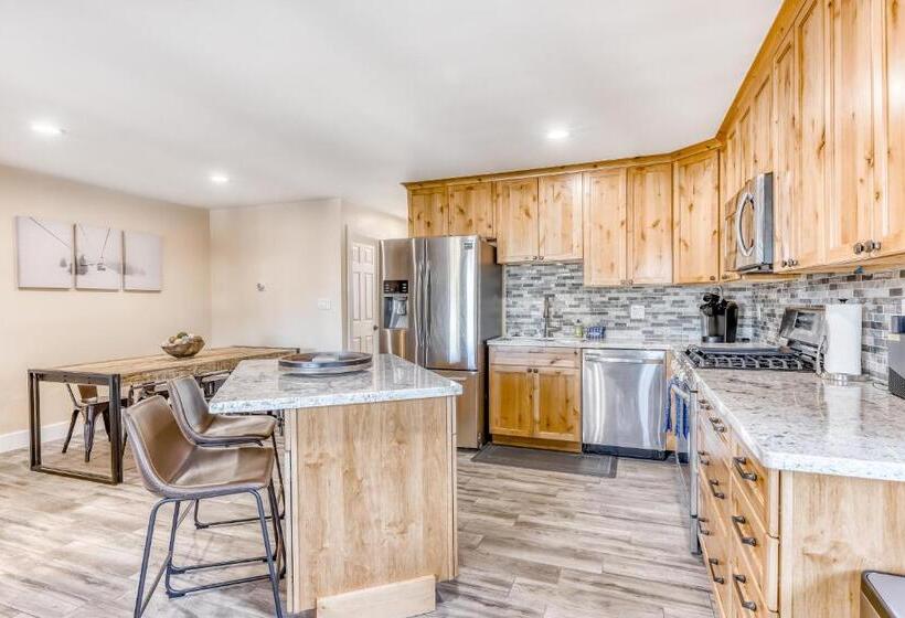 هتل Heavenly Hideaway