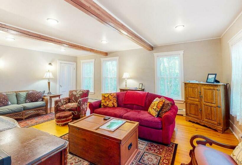 호텔 Farmhouse On The Cove