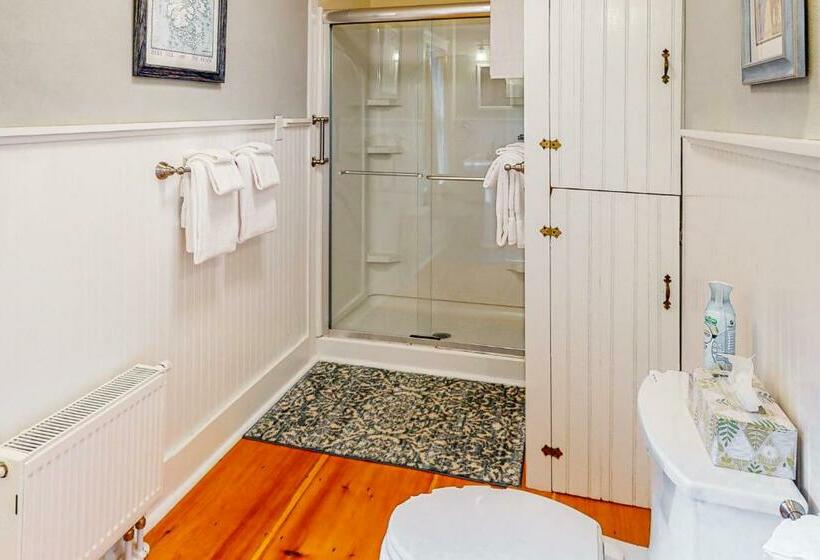 호텔 Farmhouse On The Cove