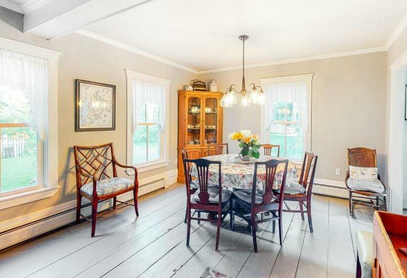 호텔 Farmhouse On The Cove