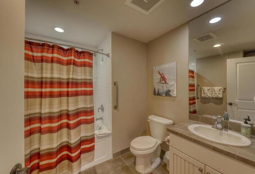 호텔 Village Rd 309