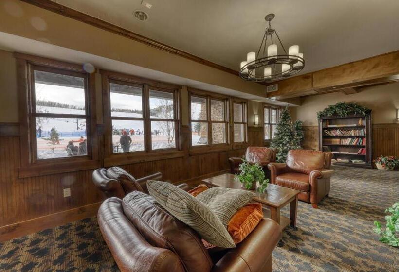 호텔 Village Rd 309