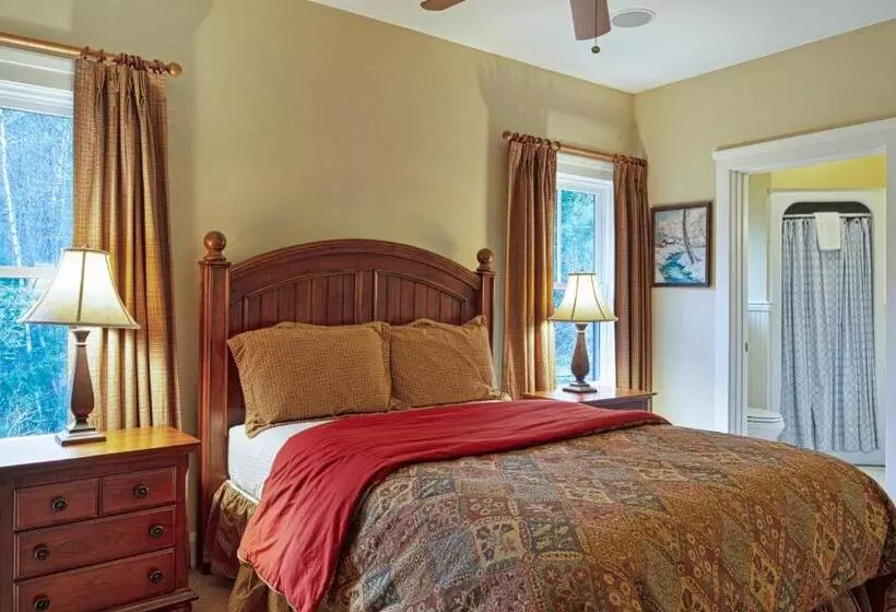 ホテル Castle Hill Condo