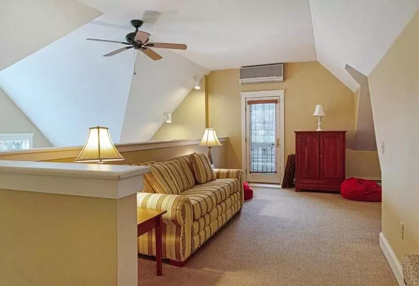 ホテル Castle Hill Condo
