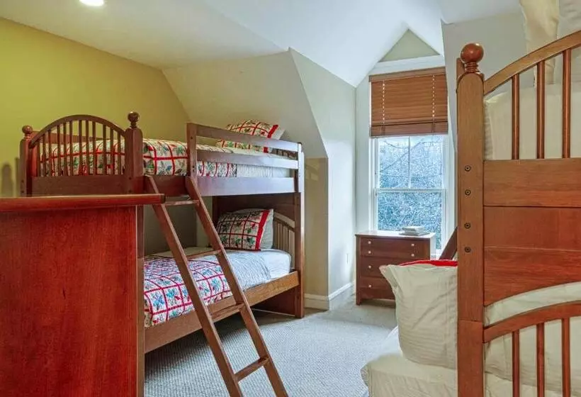 ホテル Castle Hill Condo