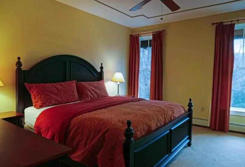 ホテル Castle Hill Condo