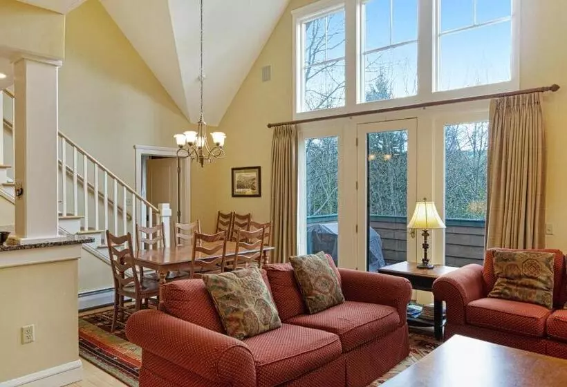 ホテル Castle Hill Condo