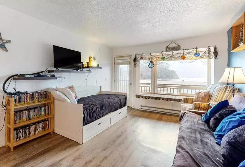 ホテル Neskowin Resort Unit #203