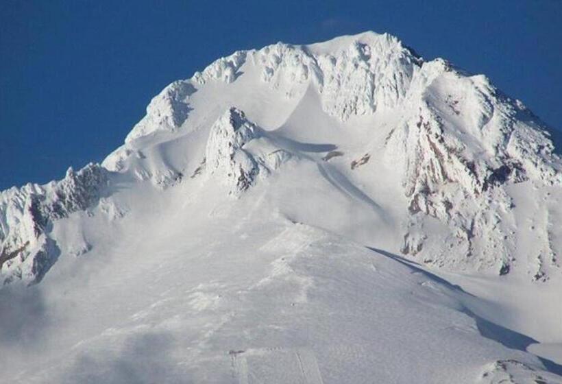 Hotel Skiway Lodge At Thunderhead