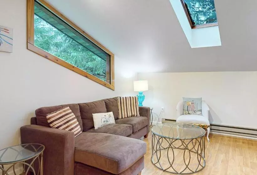 ホテル St. Moritz  Apartment