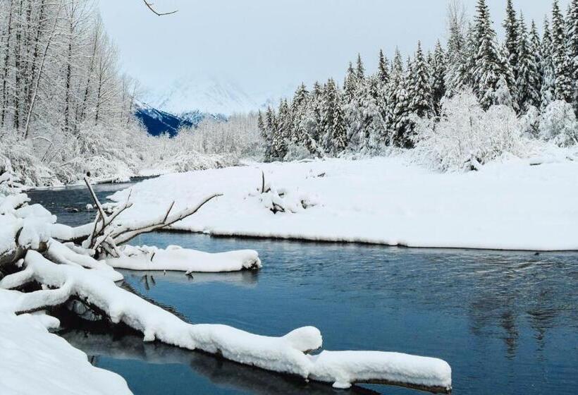 Отель St. Moritz  Apartment