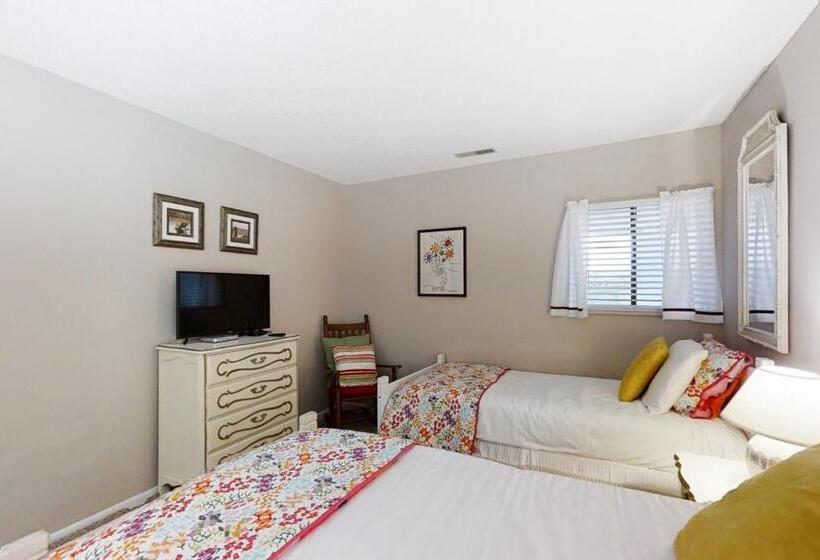 فندق Bogue Shore Club 208