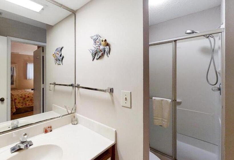 فندق Bogue Shore Club 208