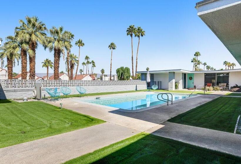 Hotelli Sunshine Serenity