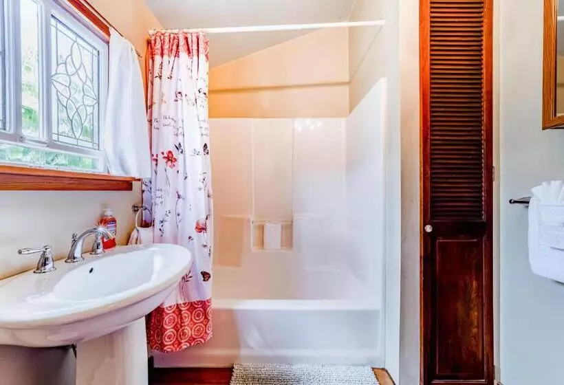 هتل Gateway Cottage