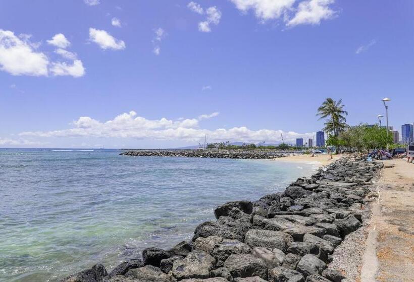 ホテル Ilikai 883