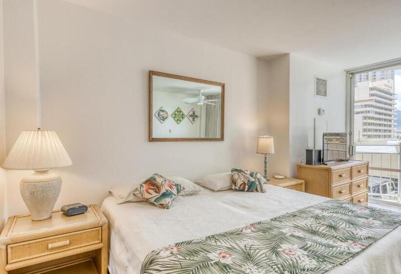 ホテル Ilikai 883