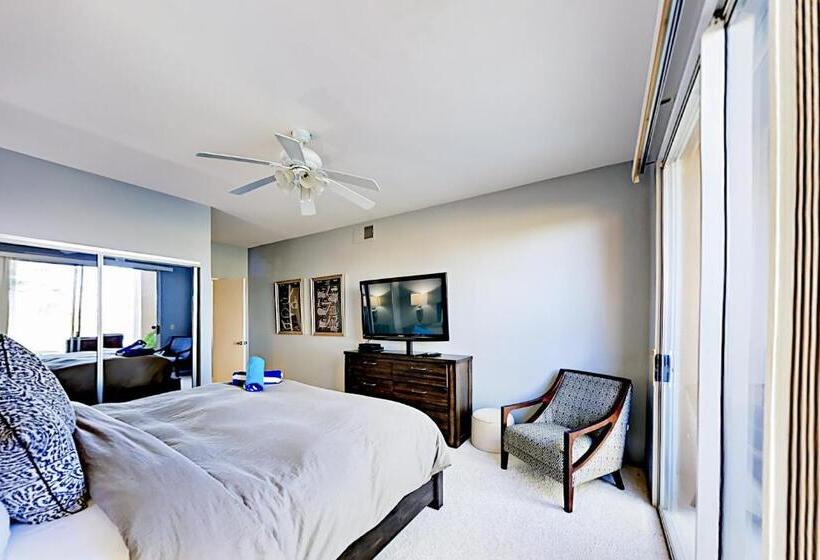 فندق Riviera Oasis