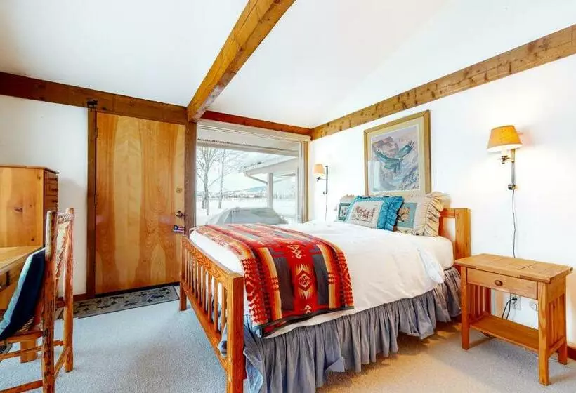 هتل The Director S Cabin