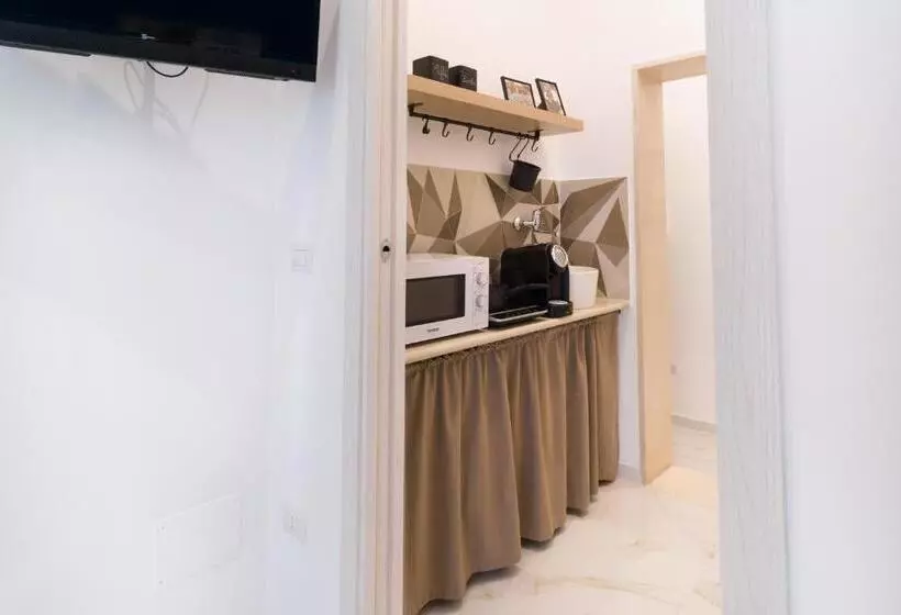 ベッドアンドブレックファースト Guendalina Sweet Home   La Casetta Di Guendalina