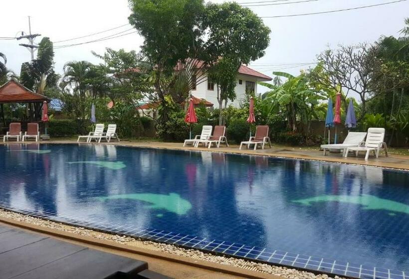 בית מלון כפרי Chawenglakeviewcondo