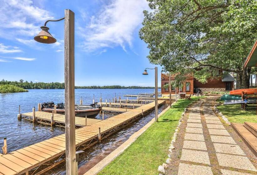 בית מלון כפרי Chippewa Retreat  Den