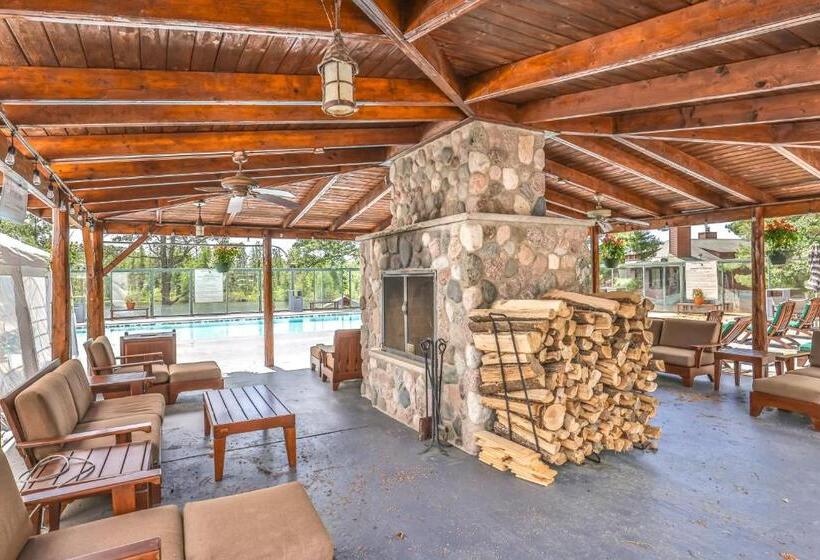 בית מלון כפרי Chippewa Retreat  Den