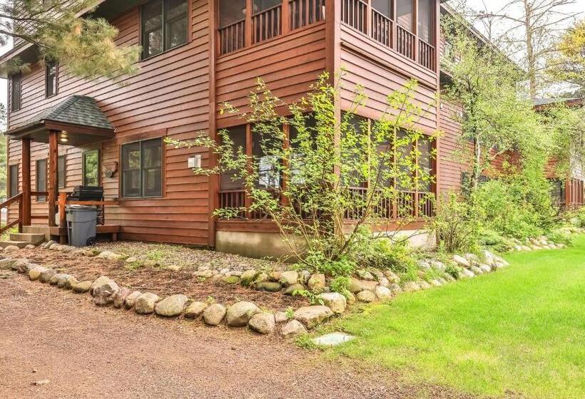 בית מלון כפרי Chippewa Retreat  Den