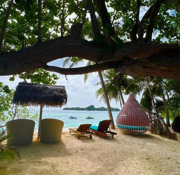 هتل Rasdu View Inn