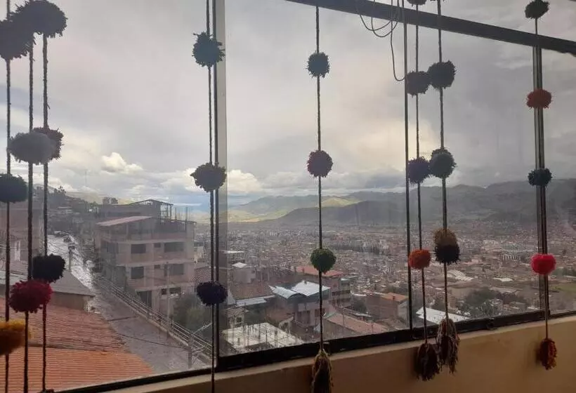 پانسیون Sacsayhuaman House