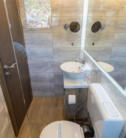 پانسیون Verdi Rooms