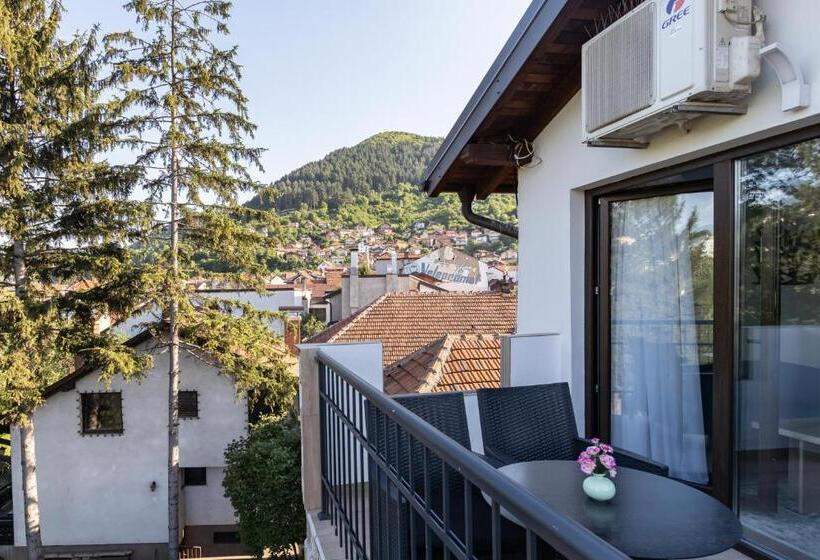 پانسیون Verdi Rooms