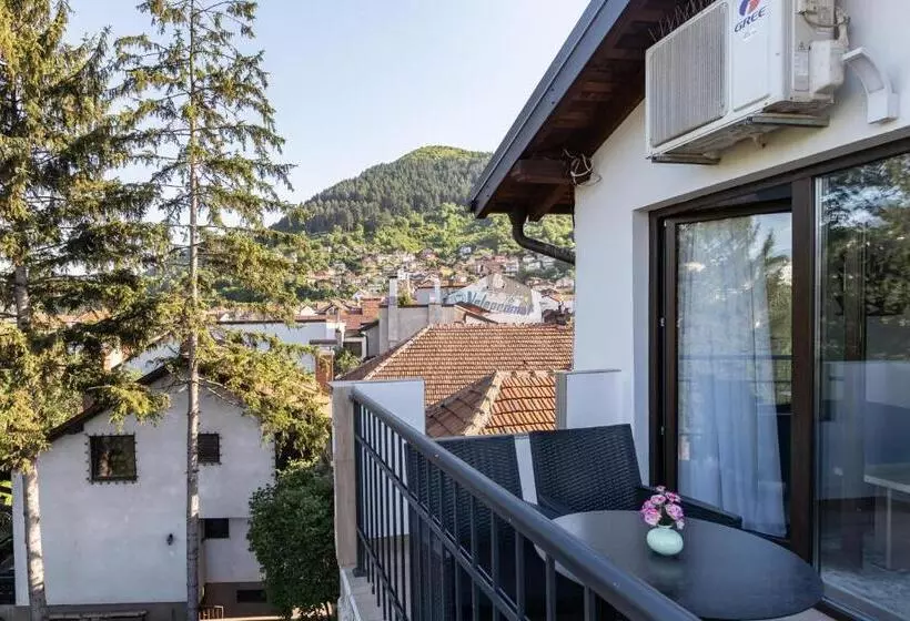 پانسیون Verdi Rooms