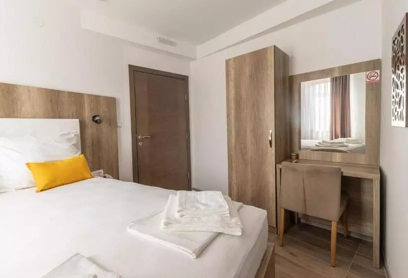 پانسیون Verdi Rooms